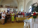 Праздничное богослужение в часть Всемилостивого Спаса и Пресвятой Богородицы в Митрофановском храме