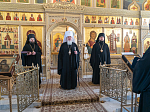 В день памяти священномученика Петра, архиепископа Воронежского, епископ Россошанский и Острогожский Дионисий сослужил митрополиту Воронежскому и Лискинскому Сергию за богослужением в Алексиево-Акатовом монастыре