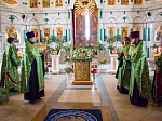 Праздничное богослужение в канун праждика Святой Троицы в Ильинском соборе