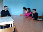В День трезвости клирик Казанского храма провел профилактическую беседу с молодежным отделом благочиния