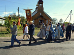 В Русской Журавке совершили соборное богослужение и крестный ход к разрушенной святыне