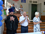 Иерей Артемий Фисенко принял участие в торжественной линейке 1 сентября