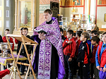 Юные хоккеисты посетили кафедральный собор Россоши