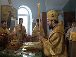 В Неделю о Страшном суде епископ Россошанский и Острогожский совершил Литургию в Троицком храме г. Россоши