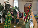 В Верхнем Мамоне совершили праздничные богослужения Пятидесятницы