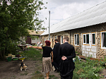 Епископ Рссошанский и Острогожский Андрей посетил приют для бездомных собак