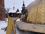 Освящение креста на купол Воскресенского собора Белогорского мужского монастыря