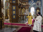 Глава Россошанской епархии сослужил митрополиту Воронежскому и Лискинскому Сергию за богослужением в Благовещенском кафедральном соборе