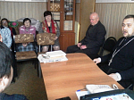 В Россошанском отделении Всероссийского общества слепых состоялась беседа со священником, посвящённая Дню православной книги