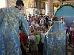 В Ильинском соборе совершили молебен на начало учебного года и подвели итоги акции «Собери ребенка в школу»