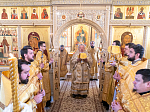 В день памяти священномученика Петра, архиепископа Воронежского, епископ Россошанский и Острогожский Дионисий сослужил митрополиту Воронежскому и Лискинскому Сергию за богослужением в Алексиево-Акатовом монастыре