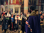 В канун Великого четверга Преосвященнейший епископ Россошанский и Острогожский Андрей совершил вечернее уставное богослужение и Таинство Елеосвящения