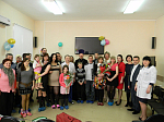 В детском отделении Павловской ЦРБ прошло торжественное чествование молодых мам, у которых появились дети накануне дня 8 марта