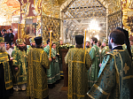 Епископ Россошанский и Острогожский Андрей сослужил митрополиту Крутицкому и Коломенскому Ювеналию за Всенощным бдением