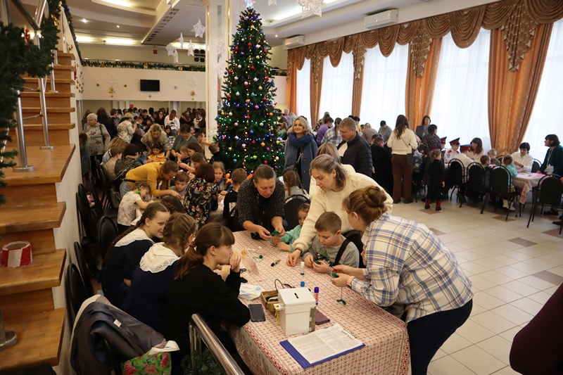 В Россошанском благочинии состоялись епархиальные семейные мастерские «Николин день. В ожидании Рождества»