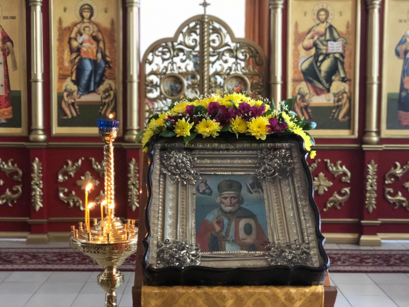 Память святителя Николая чудотворца - малый престольный праздник в слободе Шапошниковка