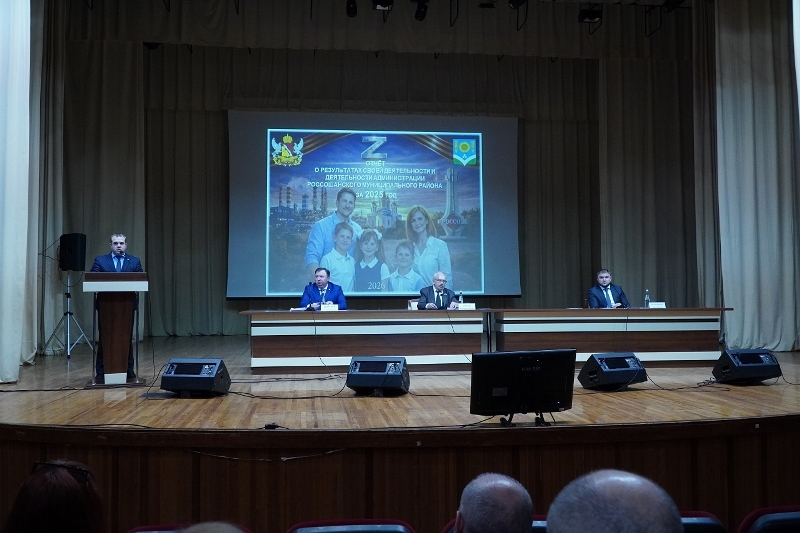 Секретарь епархии посетил сессию Совета народных депутатов Россошанского района