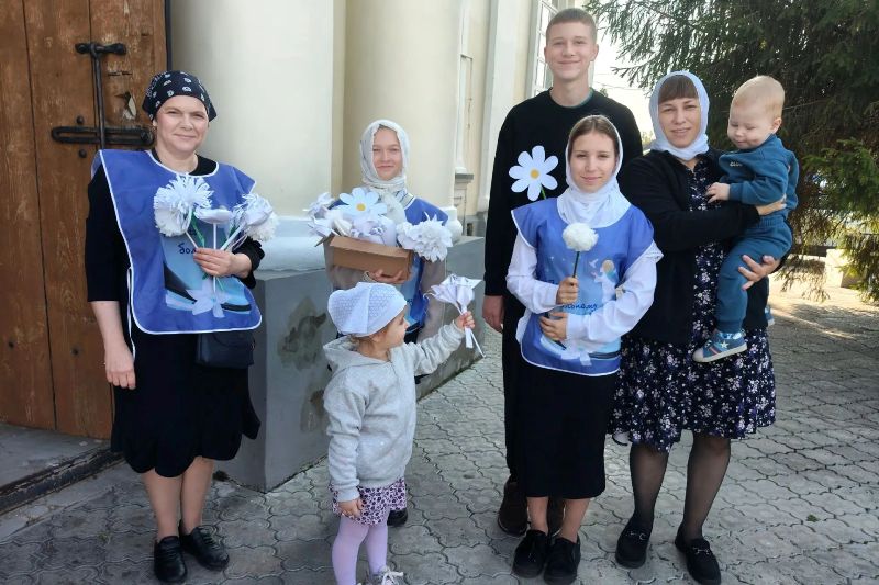 Храм Архистратига Божия Михаила города Острогожска присоединился к благотворительной акции «Белый цветок»