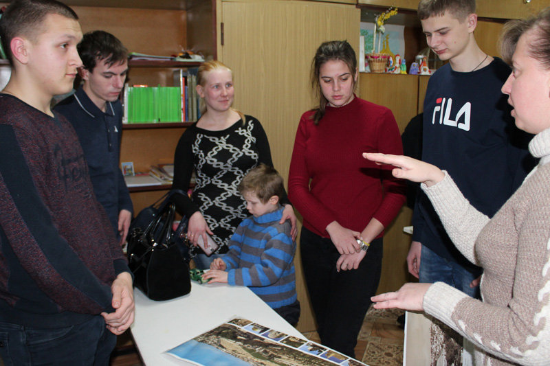 Матушка Валентина Курганская рассказала молодежи о паломничестве на Святую Землю