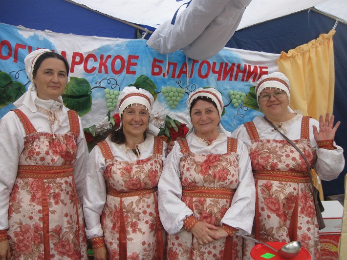 Богучарское благочиние представили епархию на православной благотворительной ярмарке