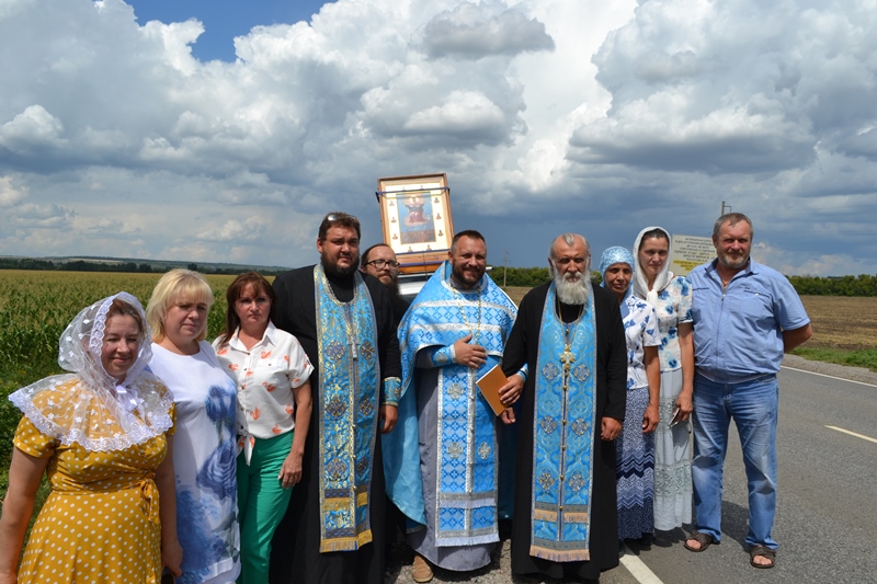Продолжилось пребывание 11-го Илиинского казачьего крестного хода в Калачеевском районе