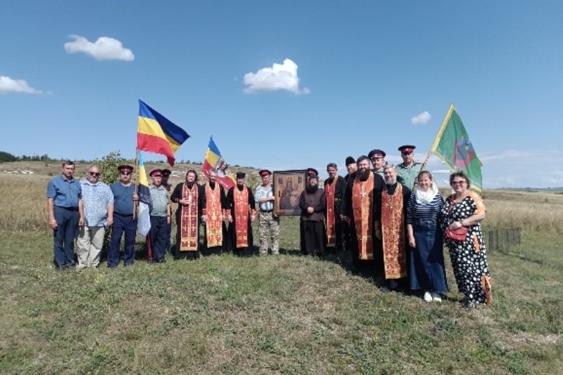 В Острогожском церковном округе состоялся автопробег по «Дороге на крови»