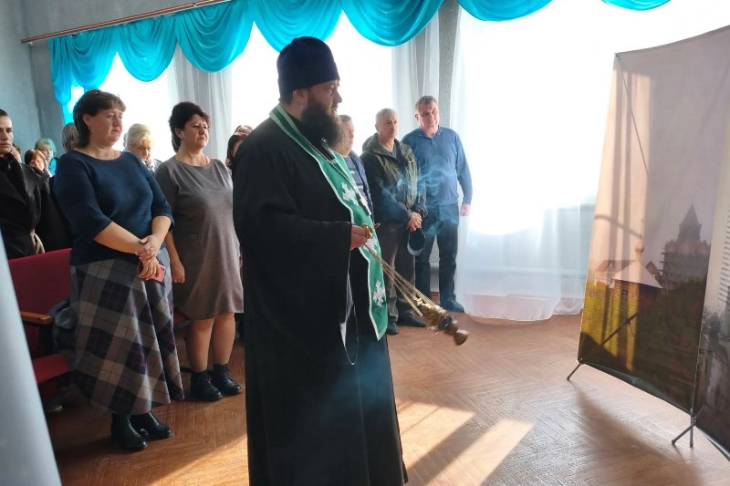 У Бога все живы: в Каменском районе молитвенно почтили жертв политических репрессий