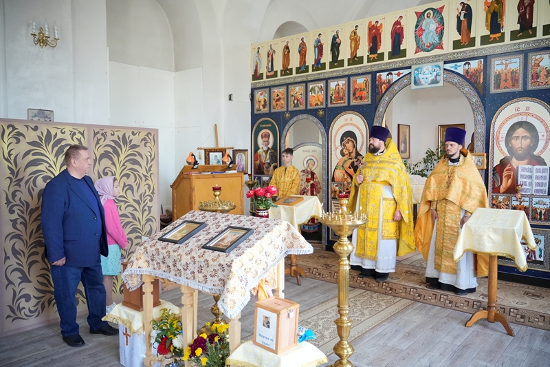 В храме Преображения Господня села Новая Криуша Калачеевского района представлен новый священнослужитель