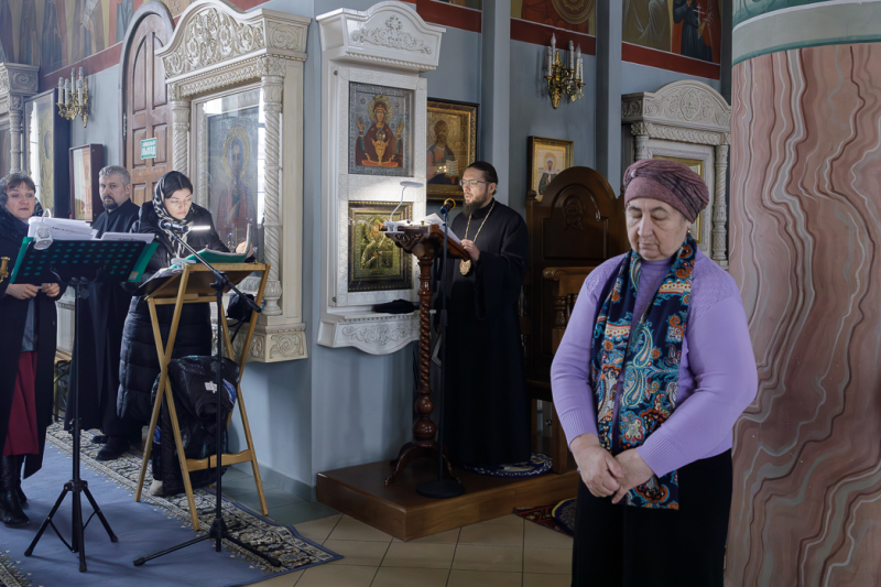 Во вторник 1-й седмицы Великого поста епископ Дионисий молился за утренним богослужением в Свято-Ильинском кафедральном соборе г. Россоши