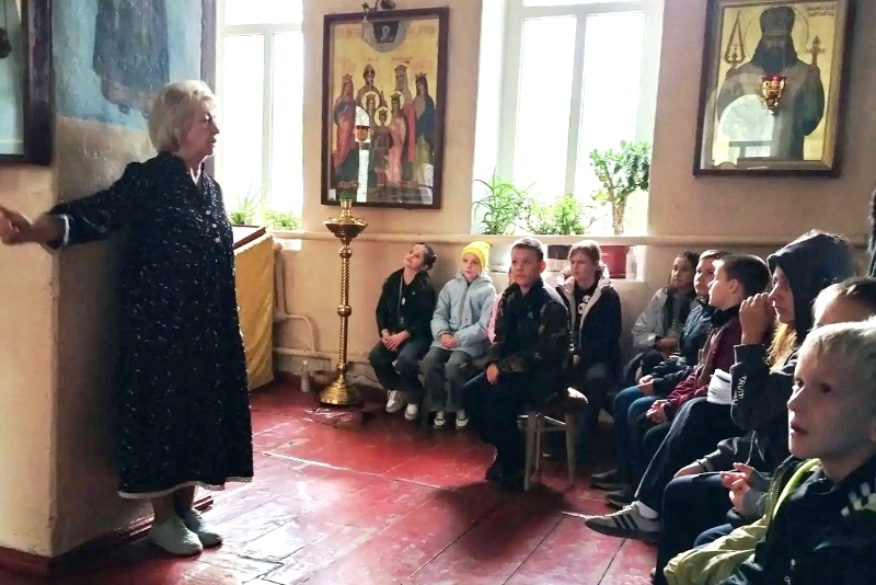 В воскресной группе села Петропавловка состоялось занятие, посвященное преподобному Сергию Радонежскому
