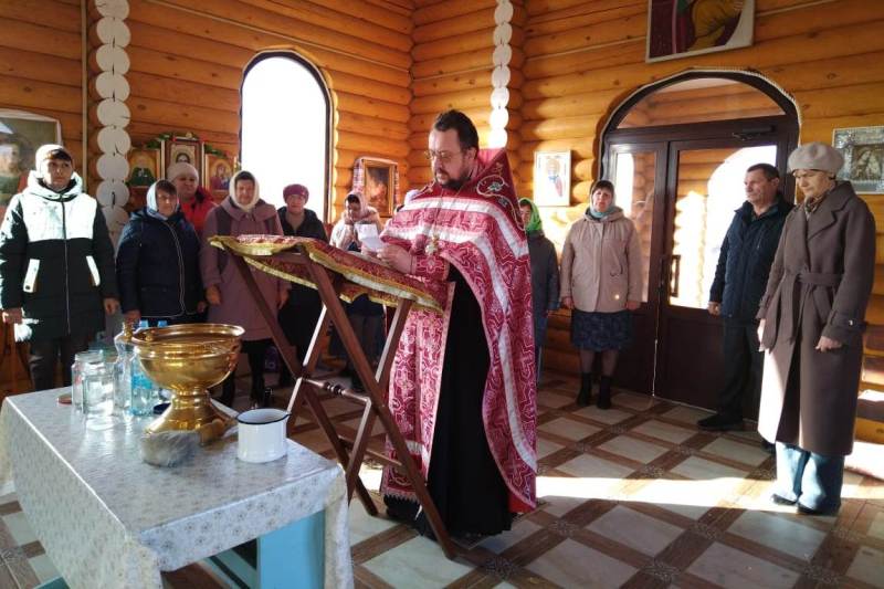 В храме Великомученика Димитрия Солунского села Березняги Петропавловского района молитвенно отметили престольный праздник