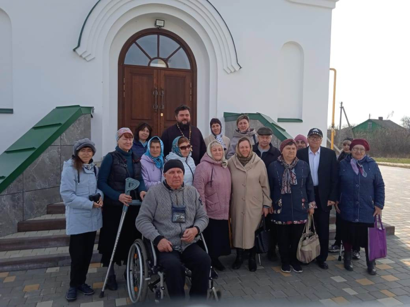 Представители общества слепых посетили храм