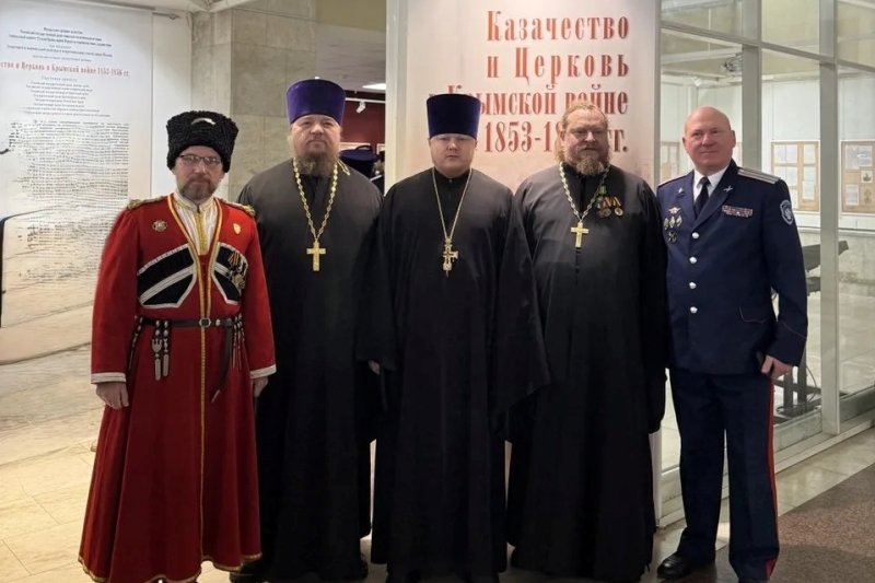 Руководство епархиального отдела по взаимодействию с казачеством и Острогожского филиала КОУ ВО «Горожанский казачий кадетский корпус» приняли участие в XXXIV Международных Рождественских чтениях