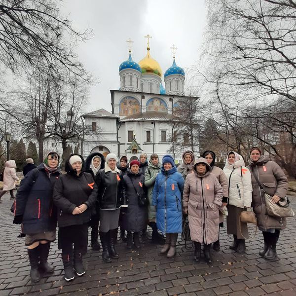 Паломники из Богучарского благочиния посетили святые места Москвы