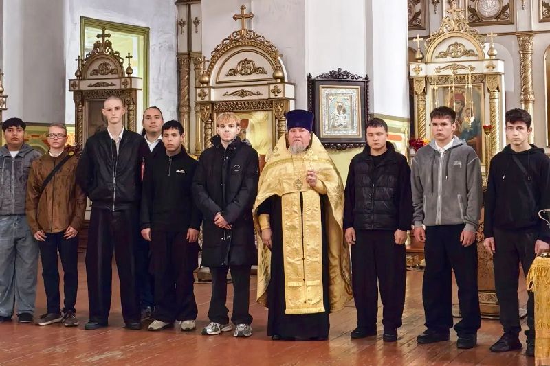 В селе Репьевка прошли торжественные мероприятия, посвященные Дню призывника