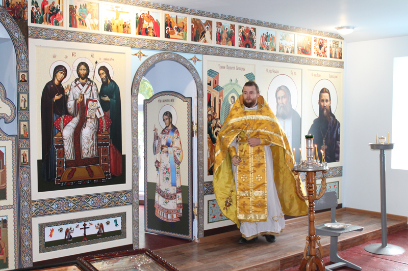 В Новобелой прошла первая за 64 года Божественная литургия