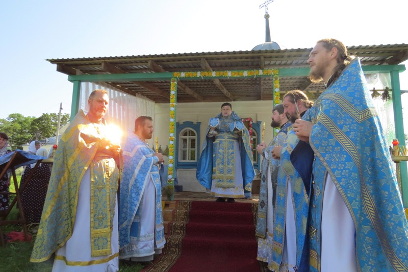 В Семеновке совершено соборное богослужение духовенства епархии