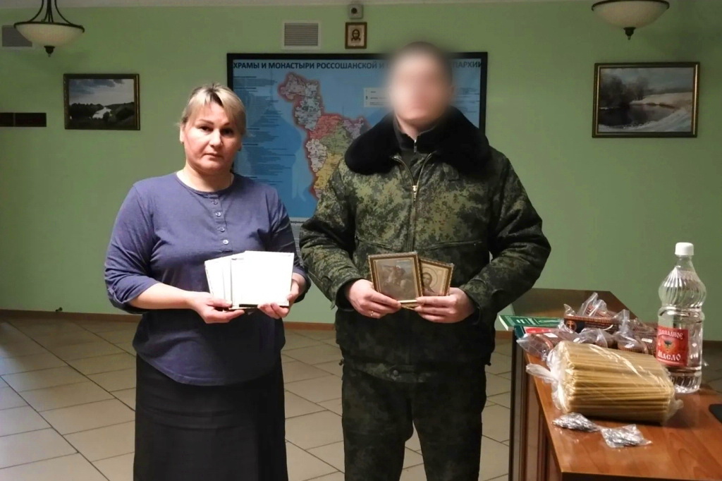 Россошанское Епархиальное управление передало гуманитарную помощь участникам специальной военной операции