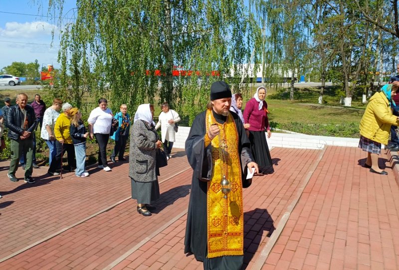 Панихида по погибшим воинам в Солдатском