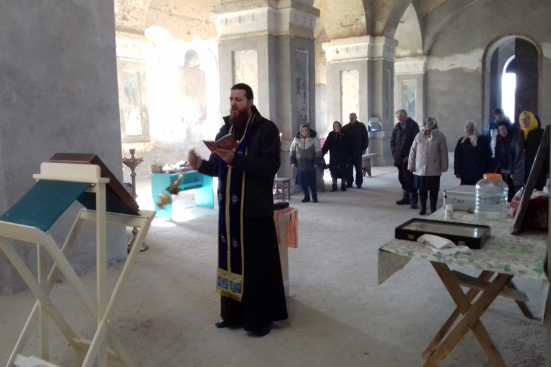 «Помяни нас во Твоих молитвах, Госпоже Дево Богородице, да не погибнем за умножение грехов наших…»