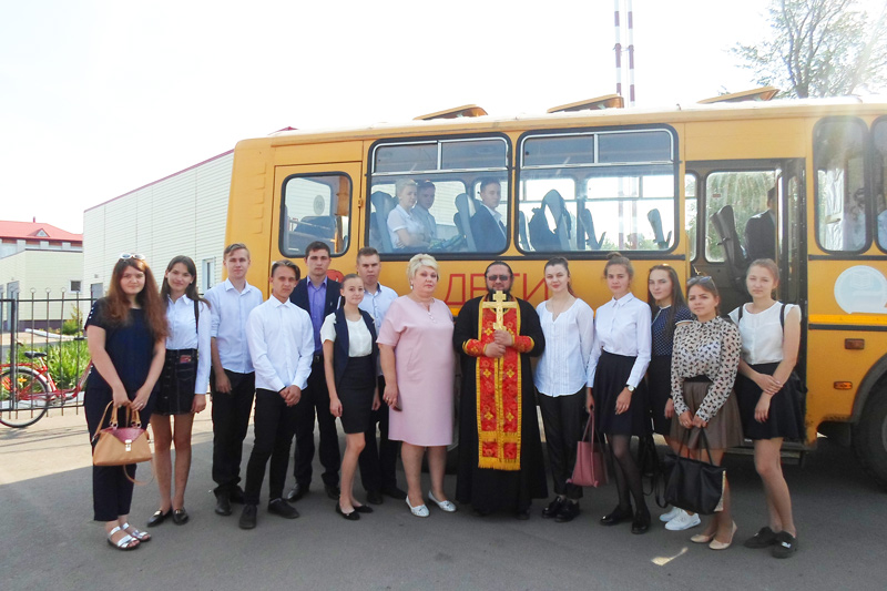 Выпускники Митрофановской СОШ получили благословение на сдачу ЕГЭ