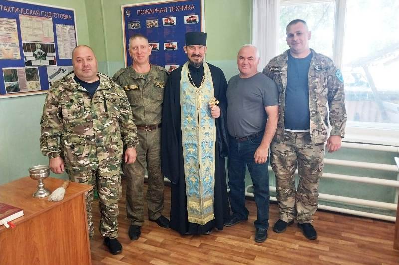 Руководитель епархиального отдела по взаимодействию с региональным МЧС посетил пожарную часть № 89 в селе Марки Каменского района