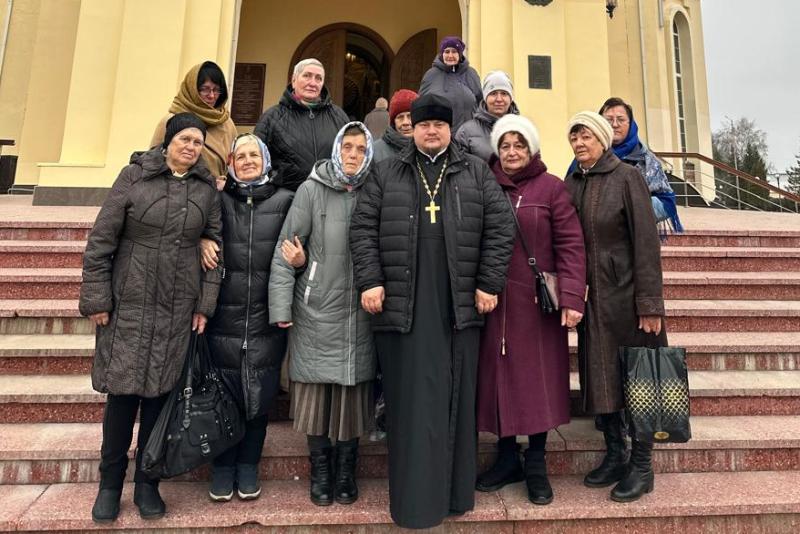 Калачеевцы совершили паломническую поездку к ковчегу с частью Пояса Пресвятой Богородицы