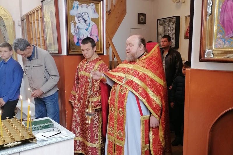 В день празднования 76-летия Победы в Подгоренском совершили благодарственный молебен и поминовение погибших в ВОВ воинов