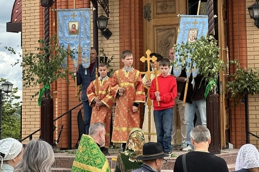 Престольные торжества в Троицком храме села Новая Калитва