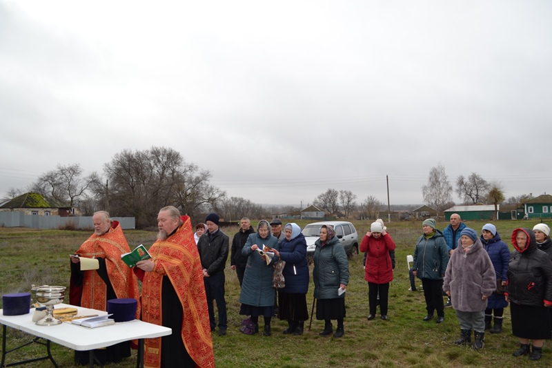 Память святой великомученицы Параскевы молитвенно отпраздновали в с. Прилепах