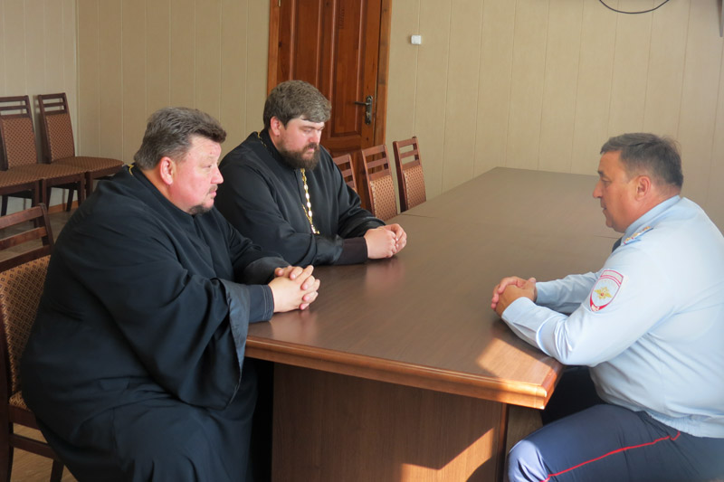 ОМВД России по Калачеевскому району посетили представители духовенства