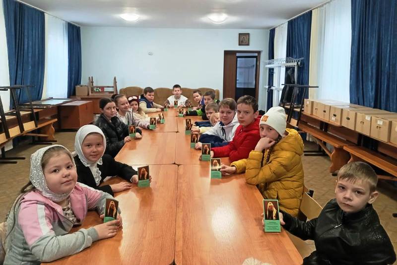 В воскресной школе Вознесенского храма г. Калач состоялась беседа о духовном наследии патриарха Тихона