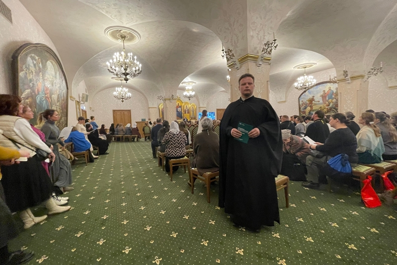 Руководитель молодежного отдела Россошанской епархии принял участие в работе секции «Встреча с личностью» в рамках XXXIV Международных Рождественских образовательных чтений в Москве