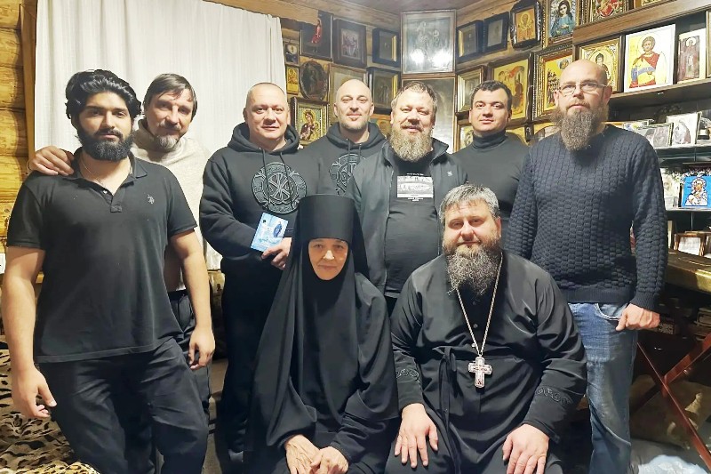 Дорога, которая ведет домой: состоялась паломническая поездка благочинного Каменского церковного округа ко святыням Оптинской земли